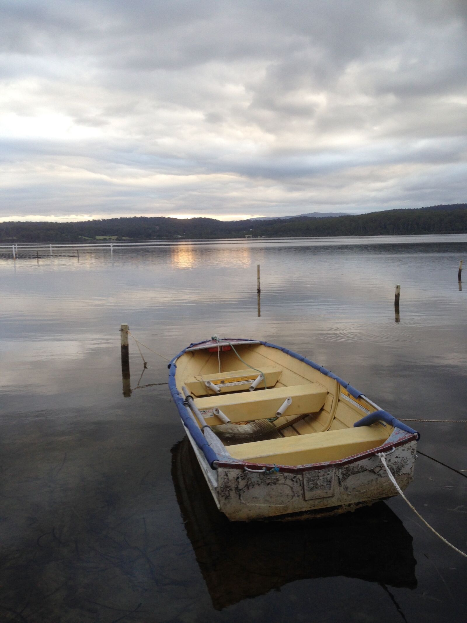 iPhone 5 back camera 4.12mm f/2.4 sample photo. Boat, lake, water photography