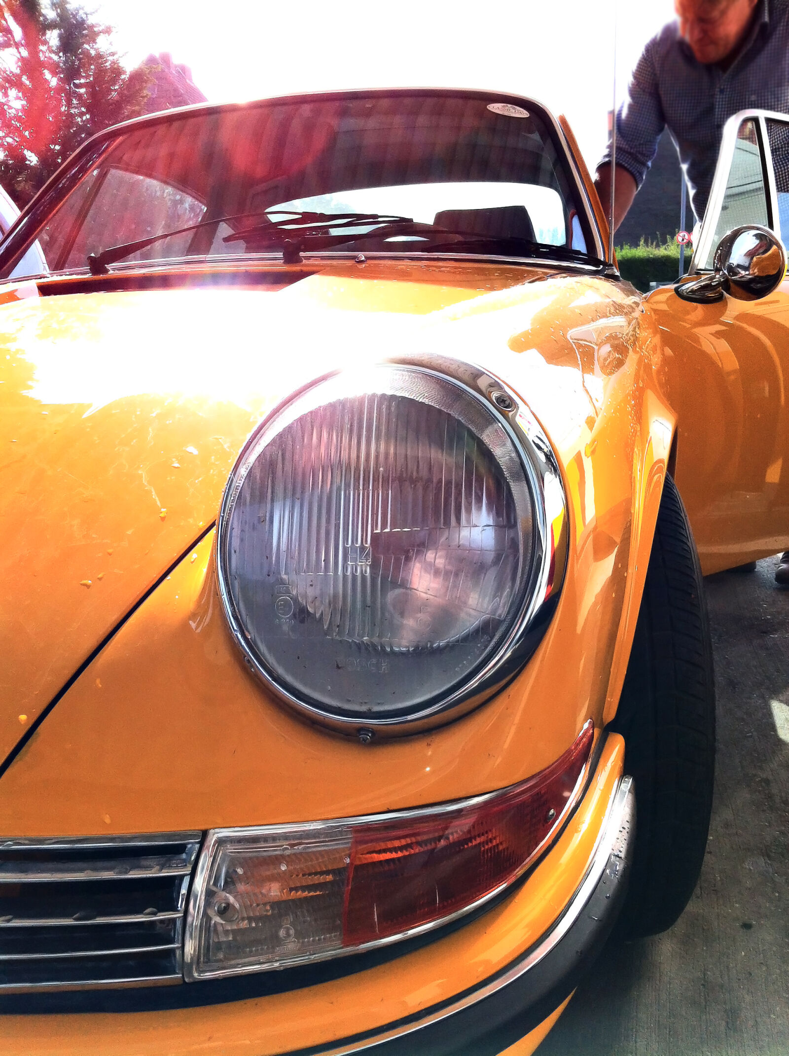 iPhone 4 back camera 3.85mm f/2.8 sample photo. Cars, car, porsche, close photography