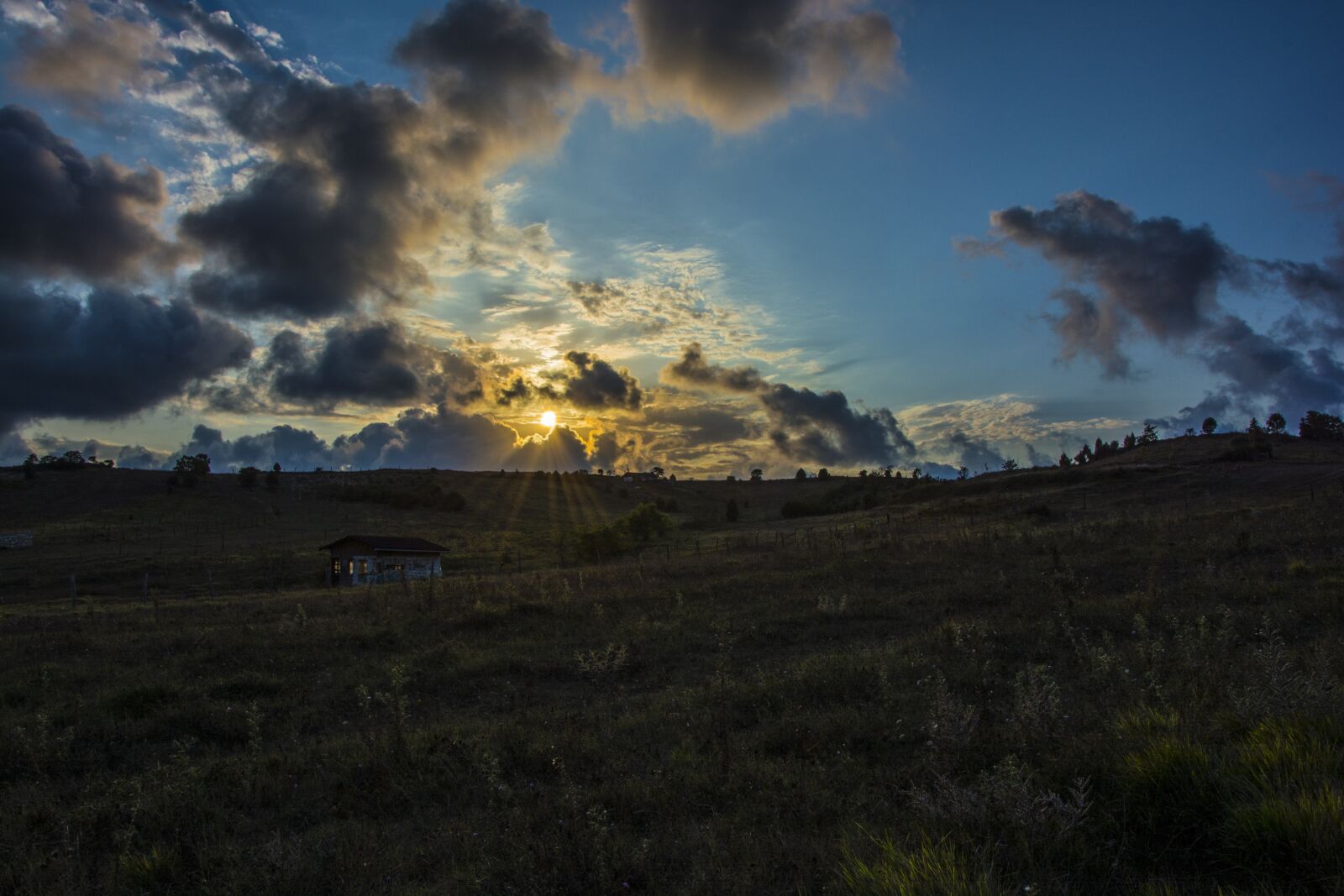 Nikon D5200 sample photo. Clouds, sky, landscape photography