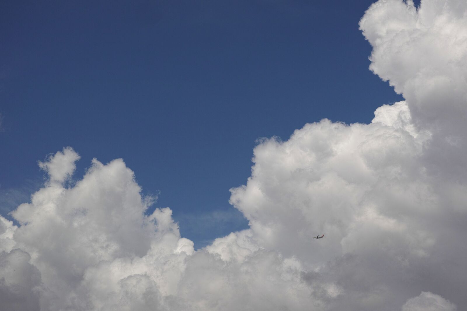 Sigma DP3 Merrill sample photo. Cloud, rain, texture photography