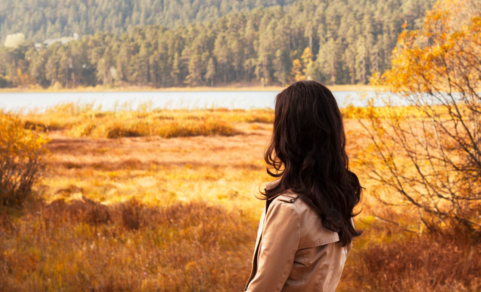 Canon EOS 700D (EOS Rebel T5i / EOS Kiss X7i) sample photo. Woman, nature, landscape photography