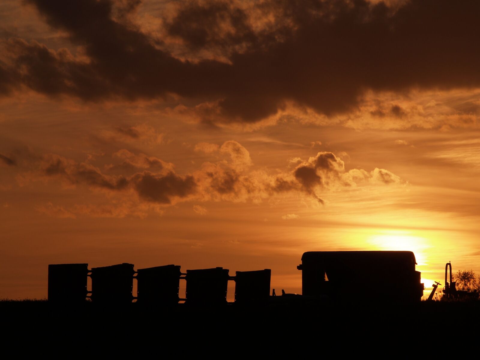 Olympus E-300 (EVOLT E-300) sample photo. Sunset, site, construction work photography
