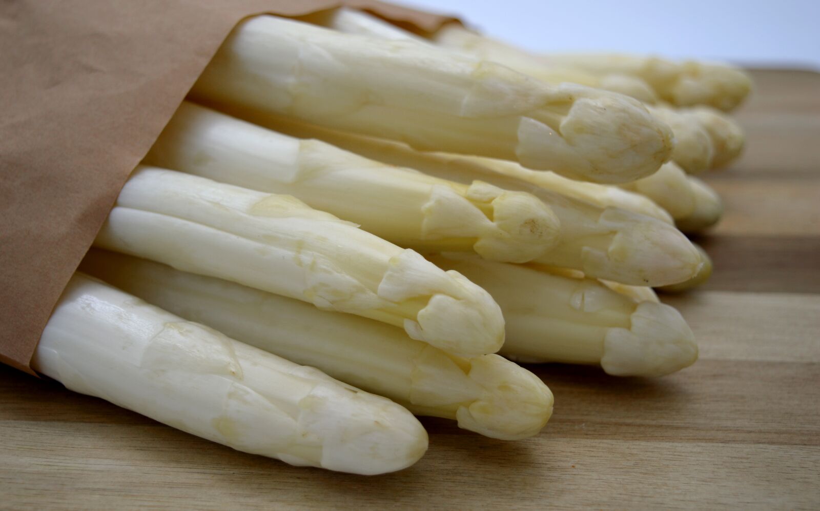 Nikon D3200 sample photo. Asparagus, vegetables, delicious photography