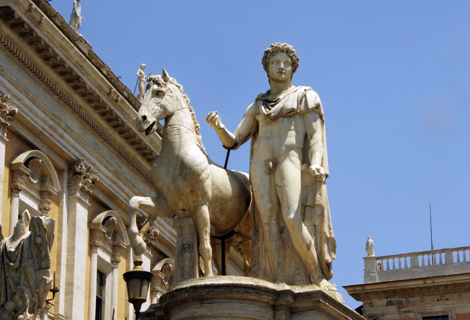 Pentax K-5 sample photo. Rome, statue, jumper photography