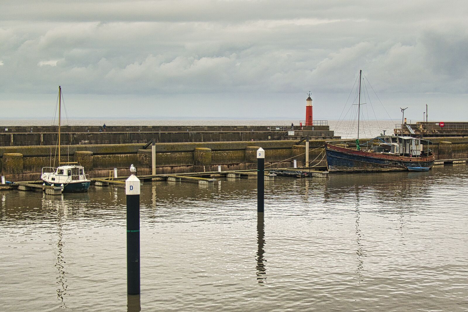 Panasonic DC-TZ200 sample photo. Watchet, marina, morning photography