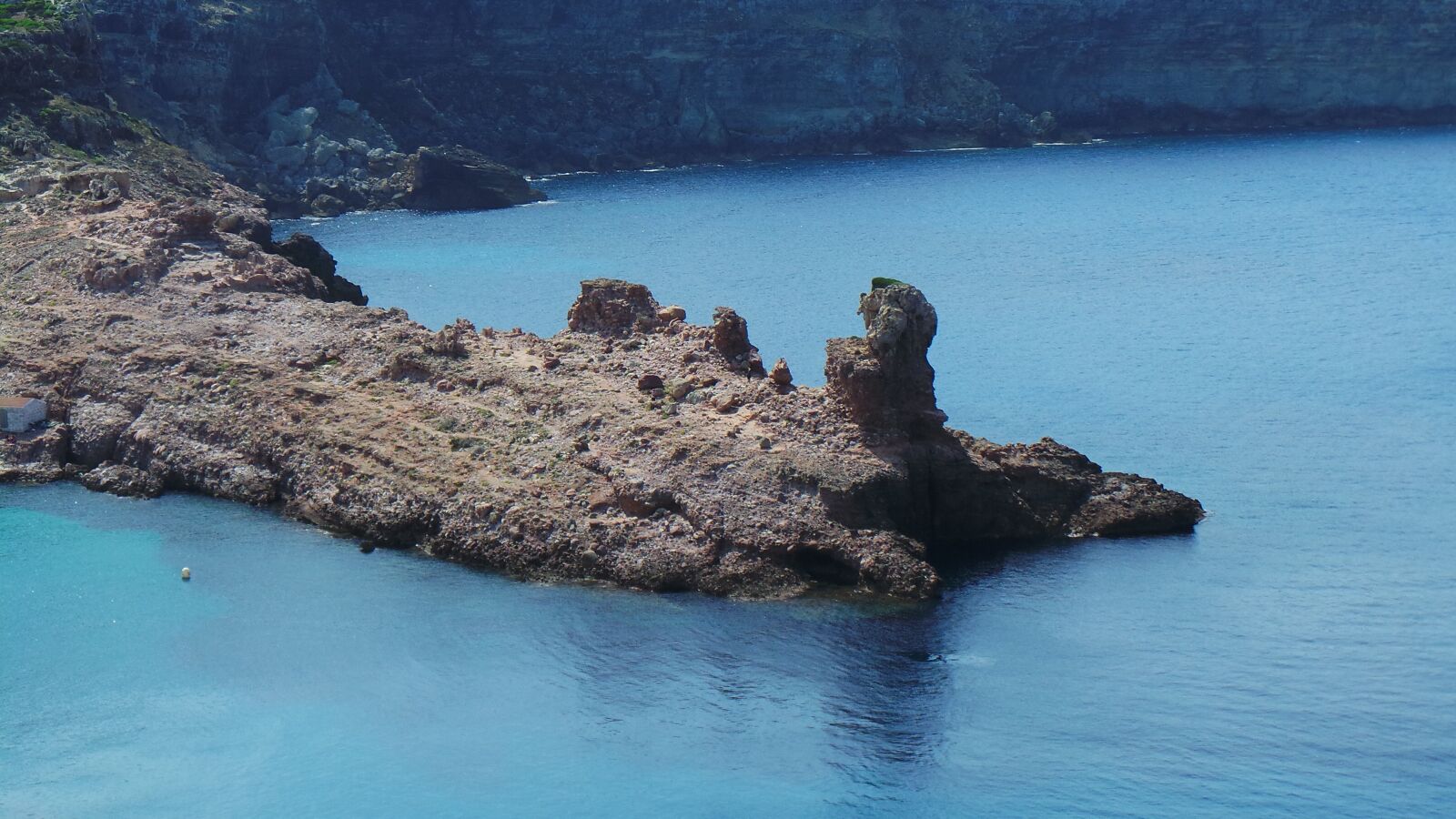 Samsung Galaxy Camera (Wi-Fi) sample photo. Coast, sea, rock photography