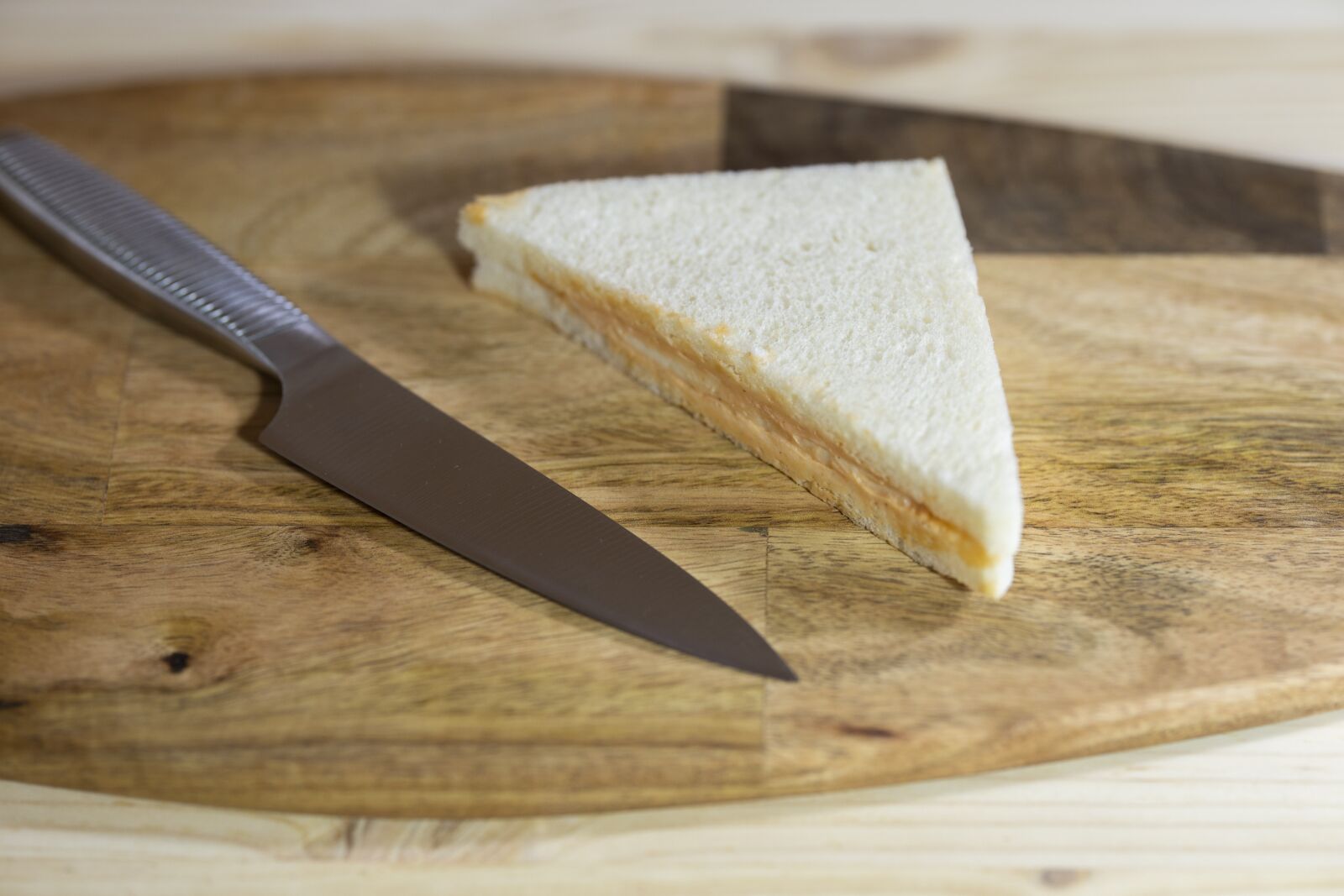 Canon RF 85mm F1.2L USM sample photo. Sandwich, bread, cheese photography