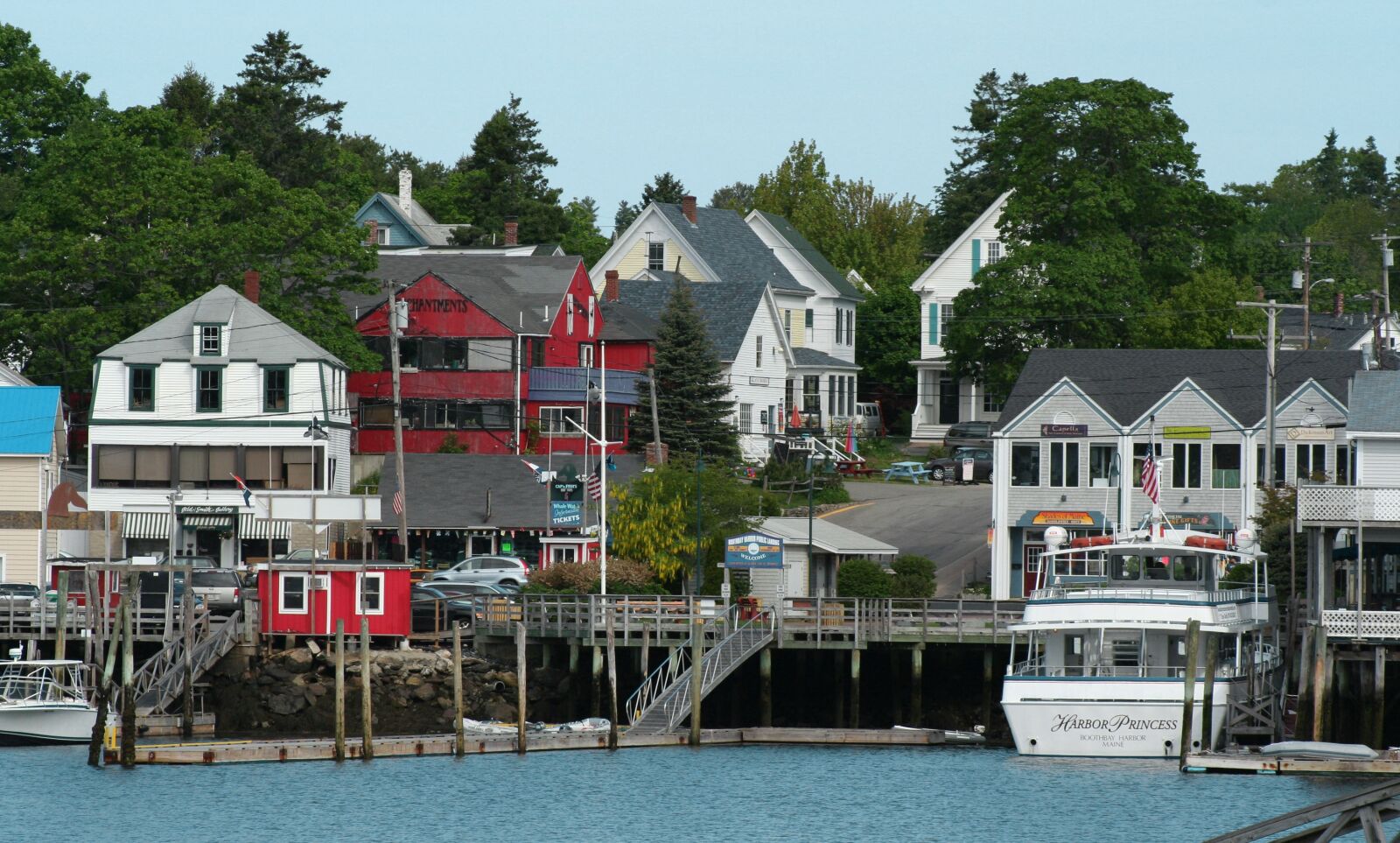Canon EOS 350D (EOS Digital Rebel XT / EOS Kiss Digital N) sample photo. Boothbay harbor, small town photography