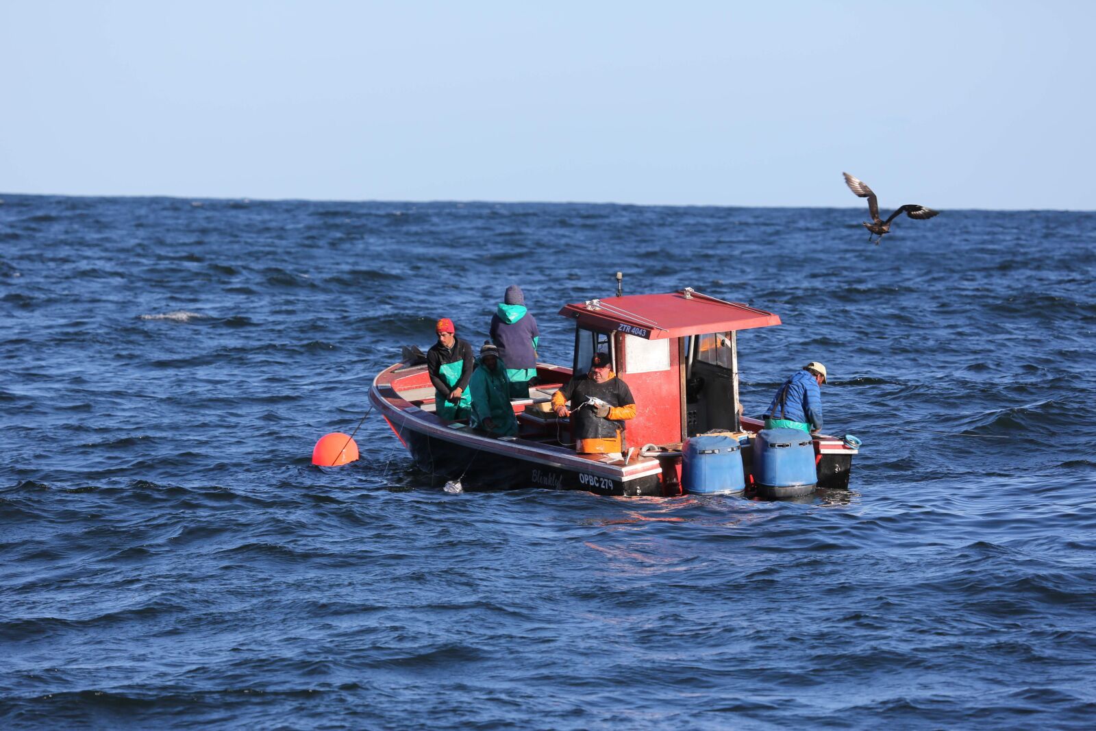 Canon EF 100-400mm F4.5-5.6L IS USM sample photo. Fishing, fishermen, ocean photography