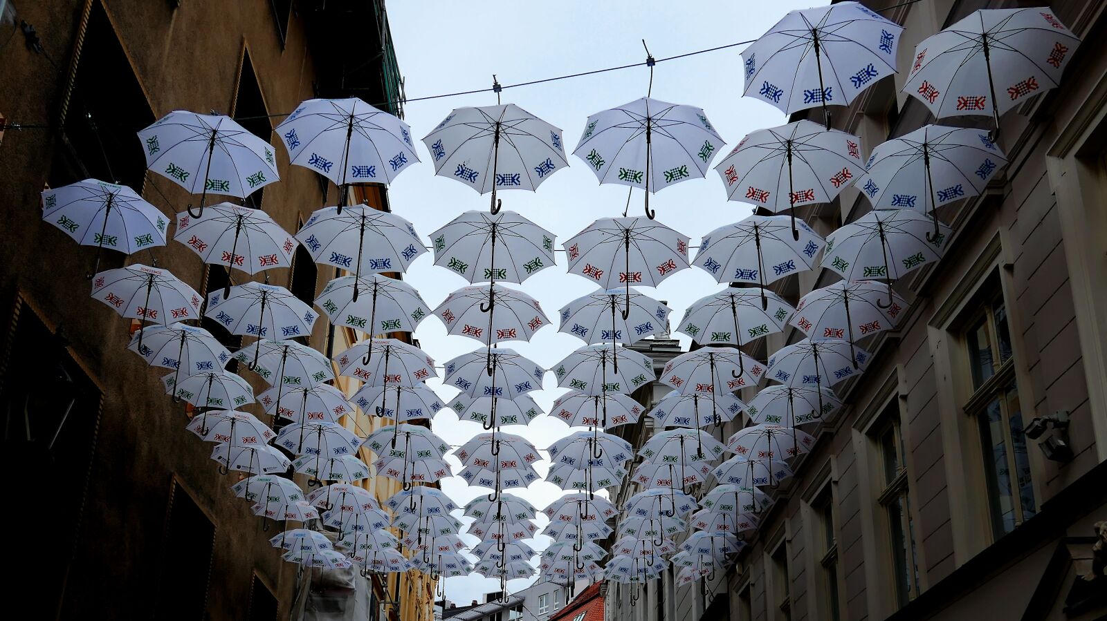 Panasonic Lumix DMC-LX10 (Lumix DMC-LX15) sample photo. Screens, sonnenshirme, art photography