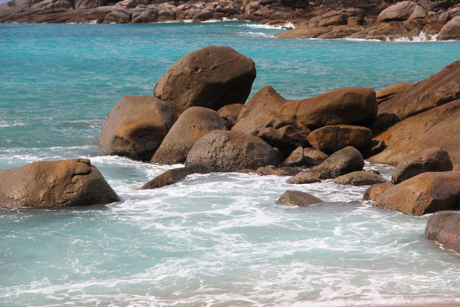 Canon EF-S 18-135mm F3.5-5.6 IS sample photo. Beach, seychelles, water photography