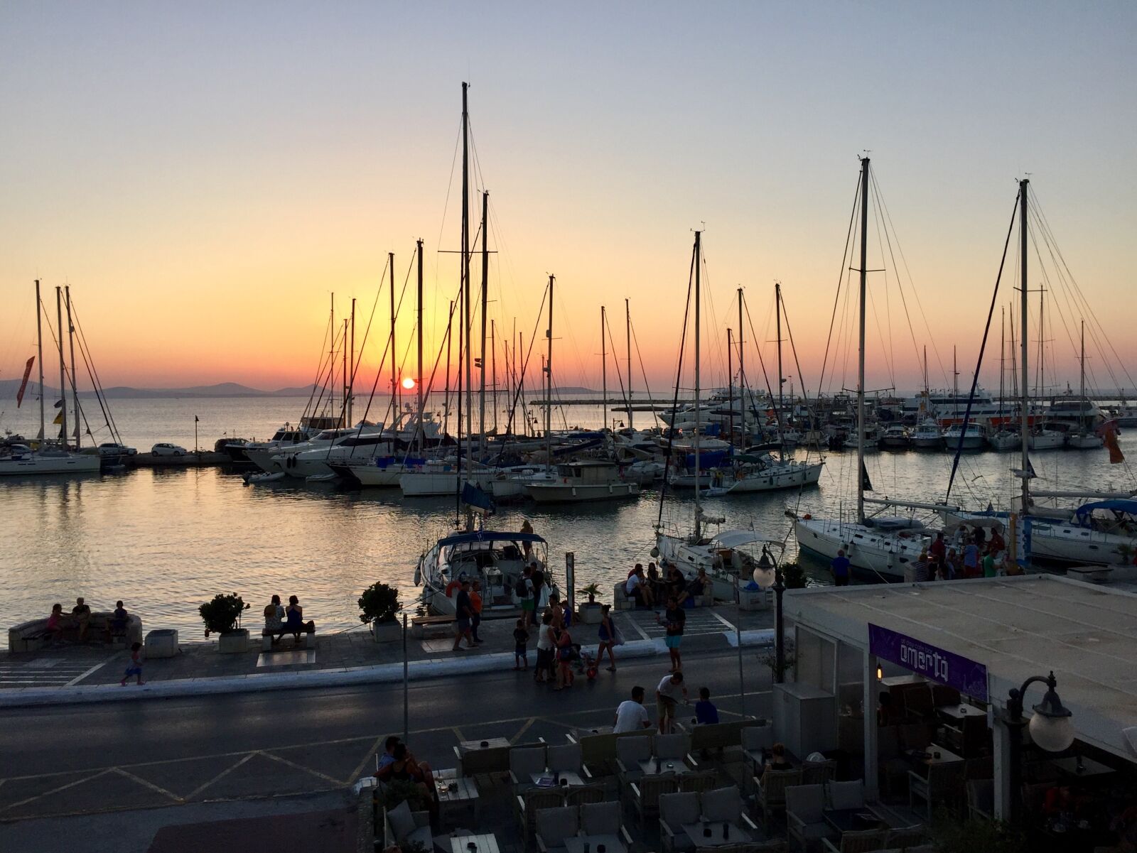 iPhone 6 Plus back camera 4.15mm f/2.2 sample photo. Naxos, port, cyclades photography