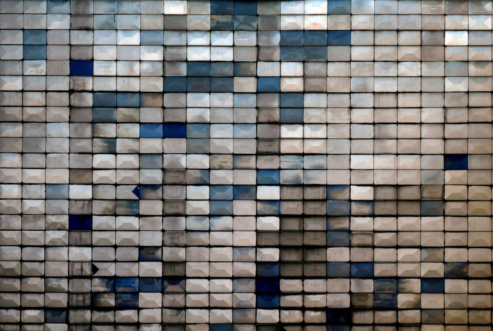 Canon EOS 1200D (EOS Rebel T5 / EOS Kiss X70 / EOS Hi) sample photo. Abstraction, tiles, the rhythm photography