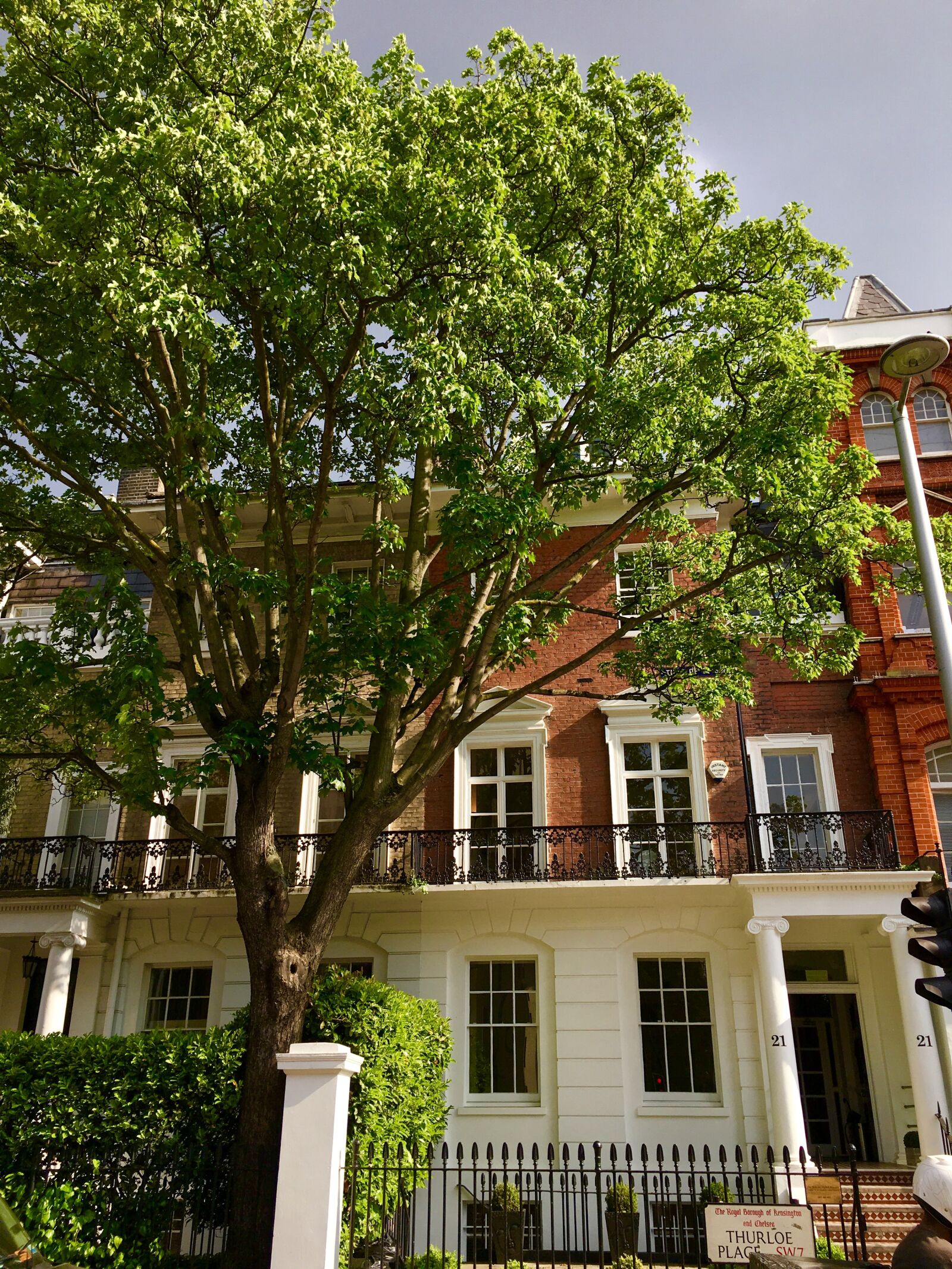Apple iPhone 6s sample photo. London, house, architecture photography