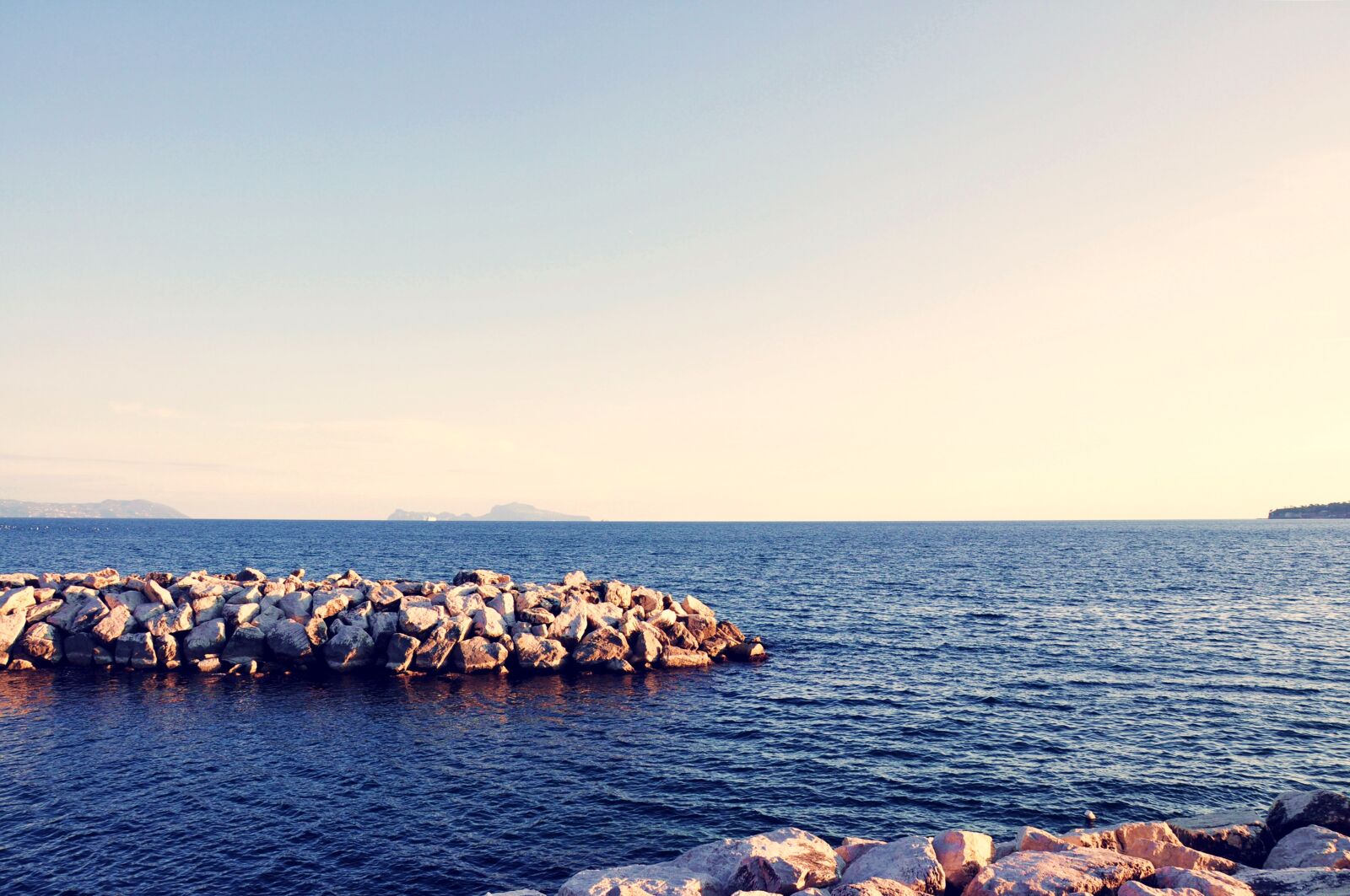 Nikon D90 sample photo. Naples, italy, sea photography