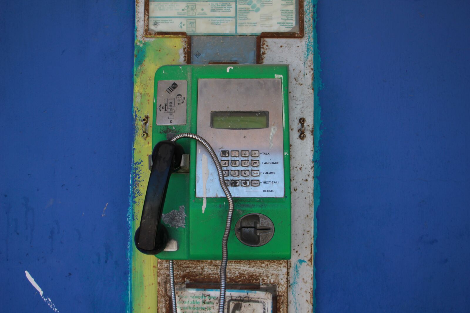 Canon EOS 550D (EOS Rebel T2i / EOS Kiss X4) sample photo. Payphone, retro, phone photography