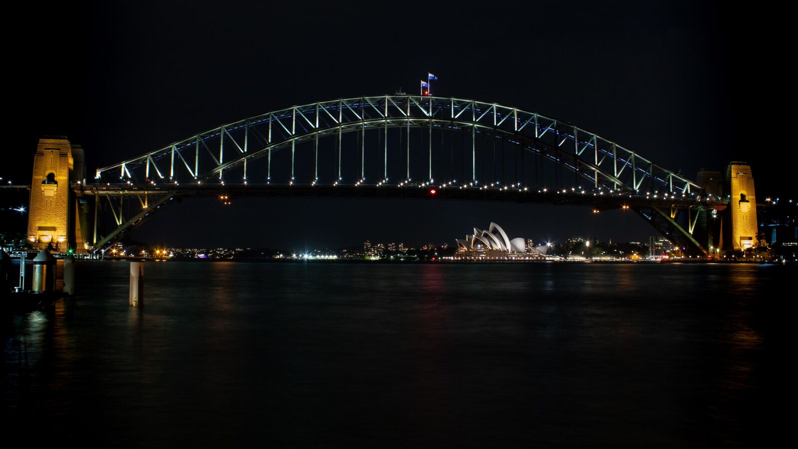 Canon EOS 40D + Canon EF-S 18-55mm F3.5-5.6 III sample photo. Sydney, harbour, bridge photography