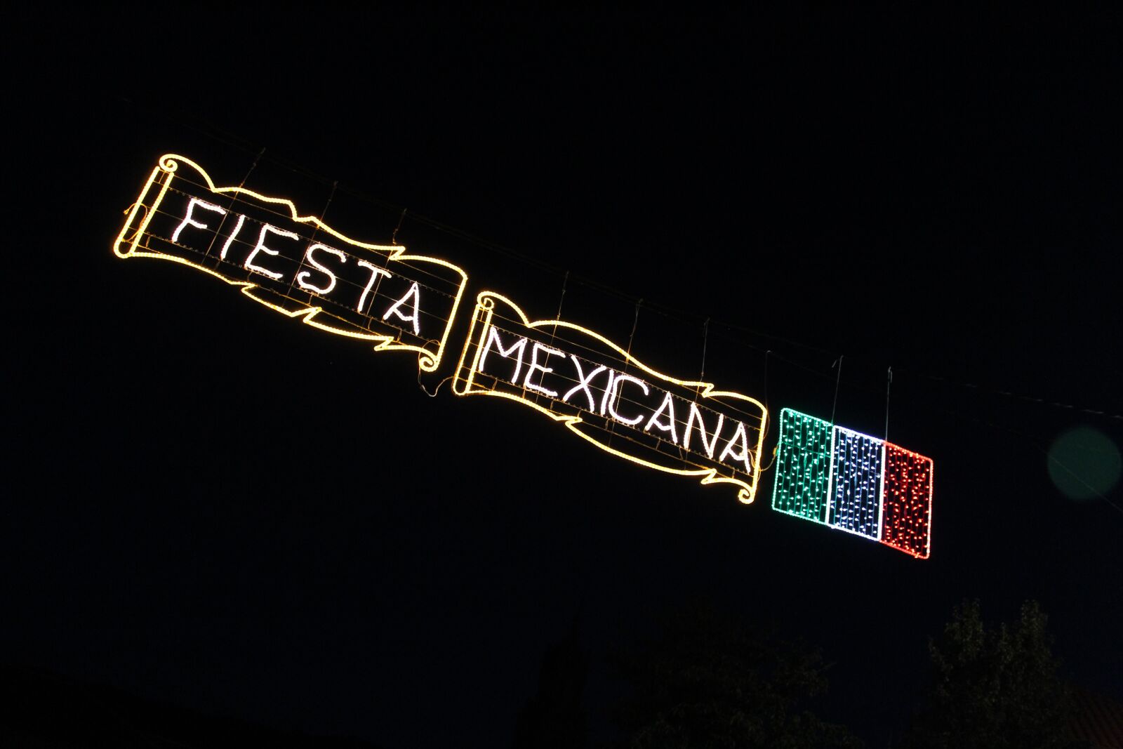 Canon EOS 1200D (EOS Rebel T5 / EOS Kiss X70 / EOS Hi) sample photo. Mexico, fiesta mexicana, cinco photography
