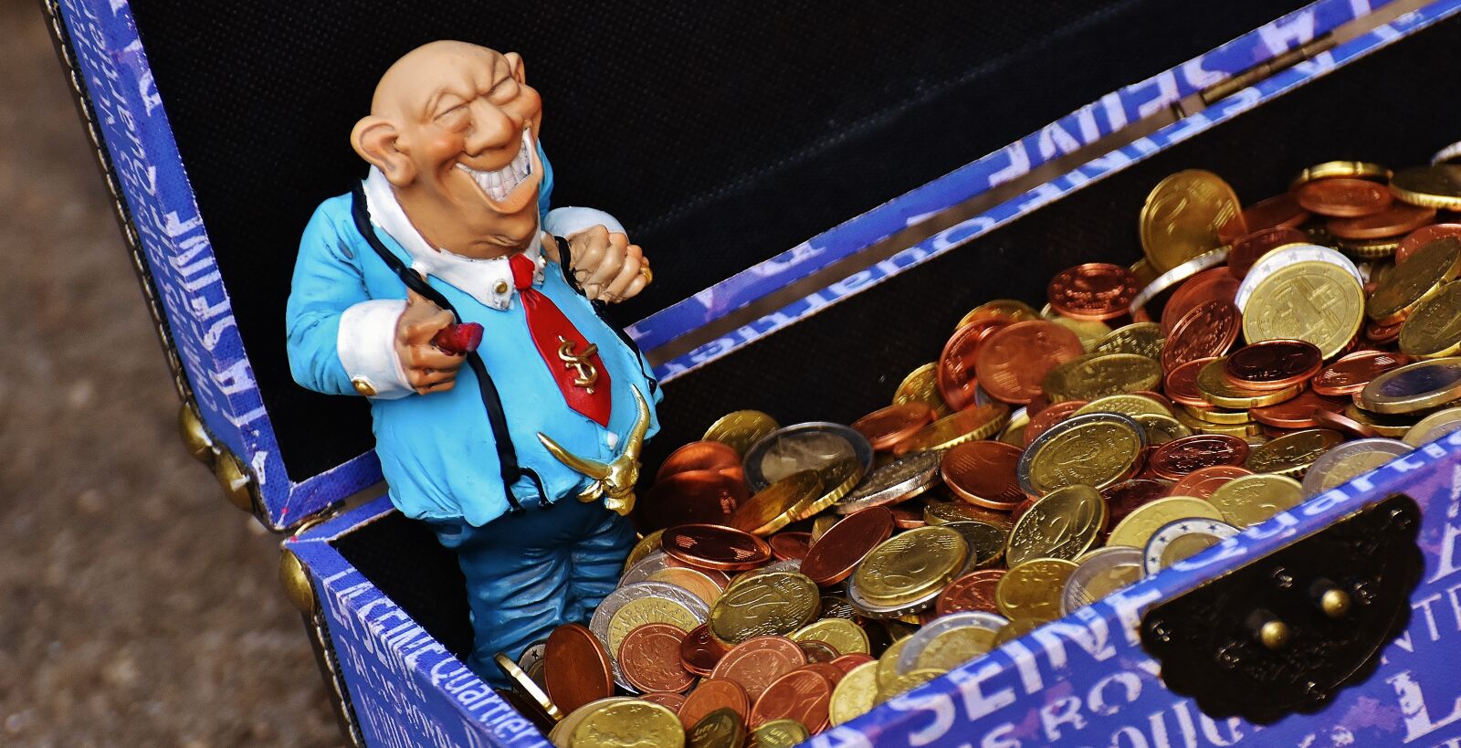 Nikon D7200 sample photo. Money shark, bunch of photography
