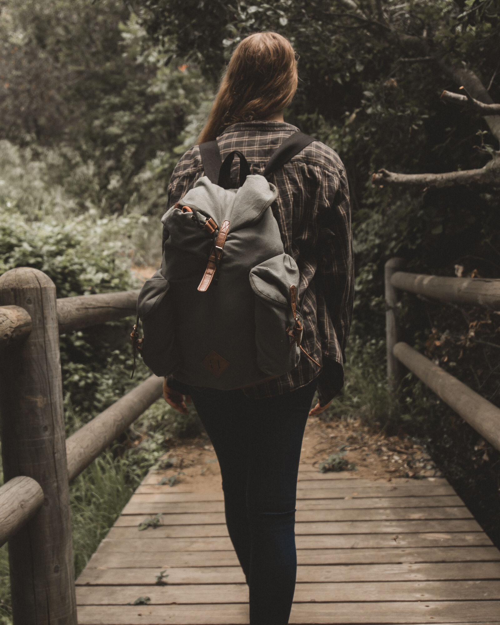 Nikon D610 sample photo. Backpack, blur, bridge, fashion photography