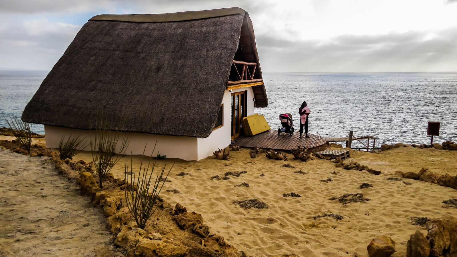 Canon PowerShot SX50 HS sample photo. The lodge, mar, beach photography