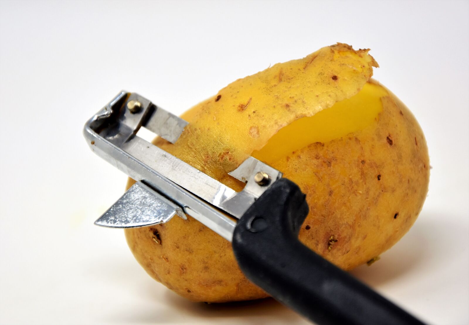 Nikon D7200 sample photo. Potato, potato peeler, potato photography