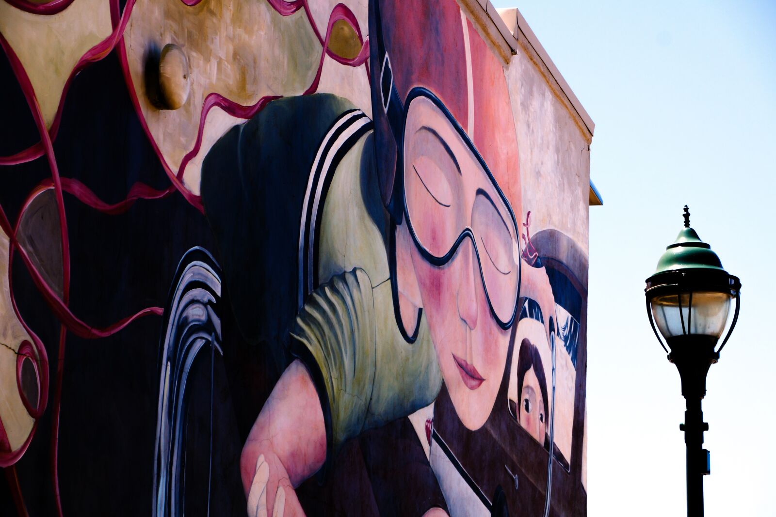 Sony DT 18-250mm F3.5-6.3 sample photo. Graffiti, street art, artistic photography