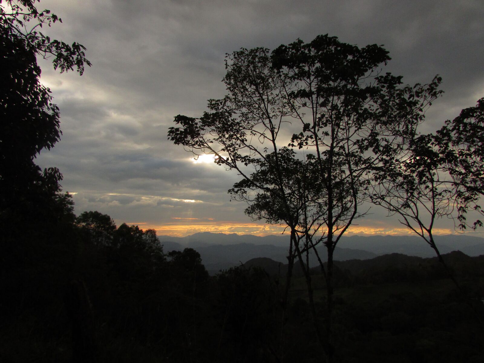 Canon PowerShot SX500 IS sample photo. Sunset, three, cloud photography