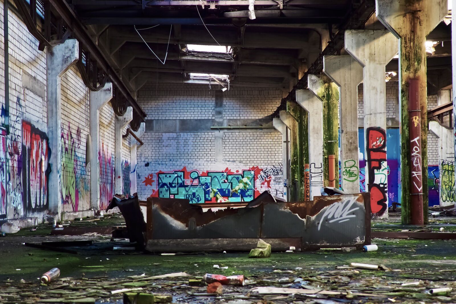Olympus OM-D E-M10 sample photo. Lost places, factory, old photography