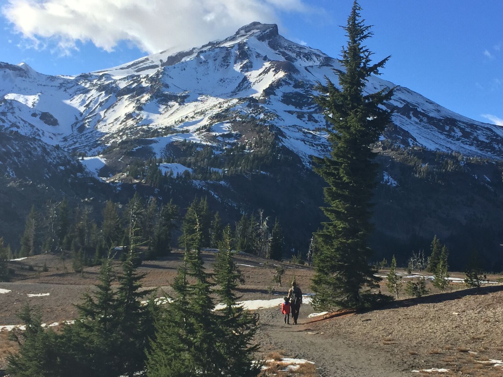 iPhone 6 back camera 4.15mm f/2.2 sample photo. Mountain, mountains, nature photography