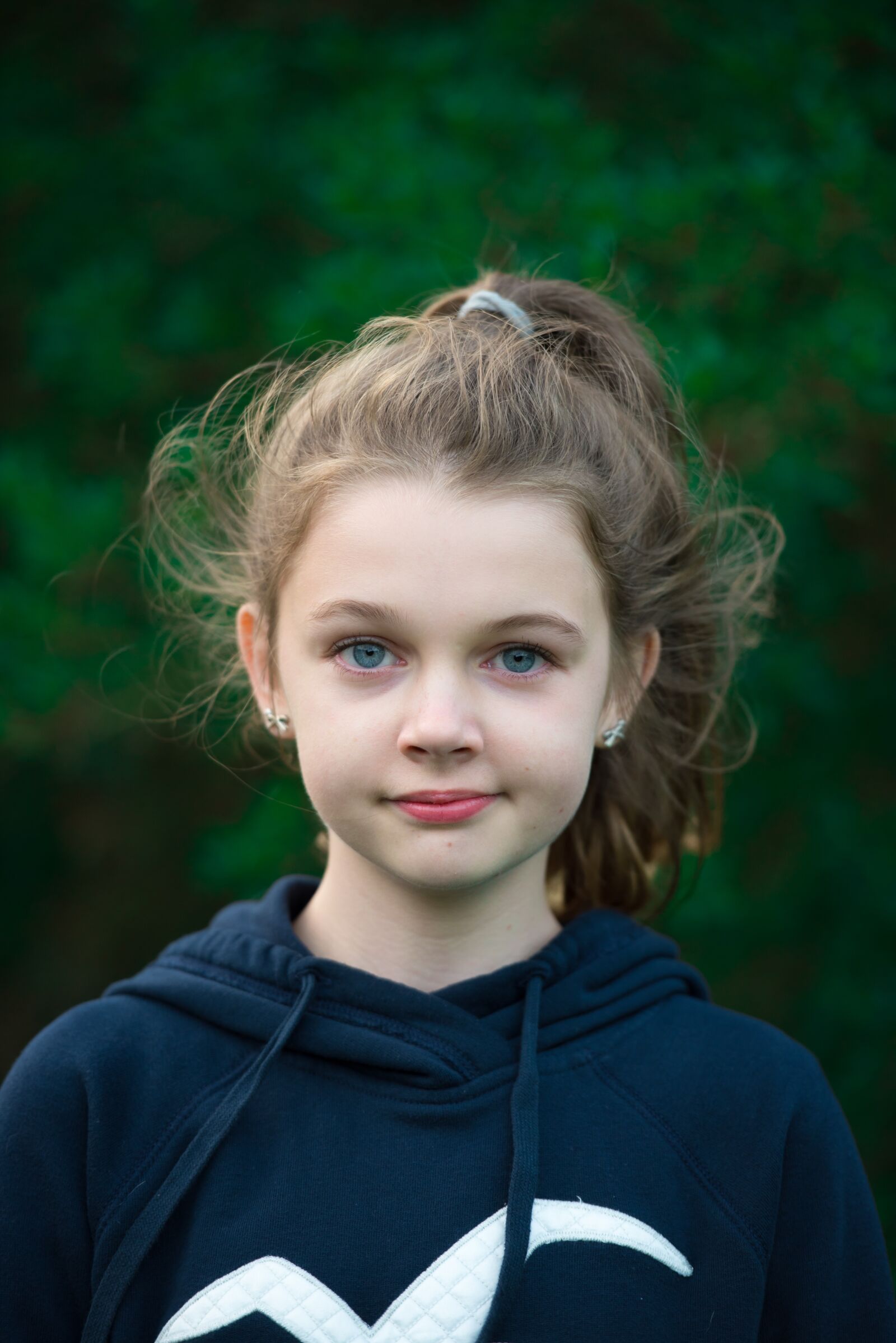Nikon D750 sample photo. Little girl, wildflowers, meadow photography