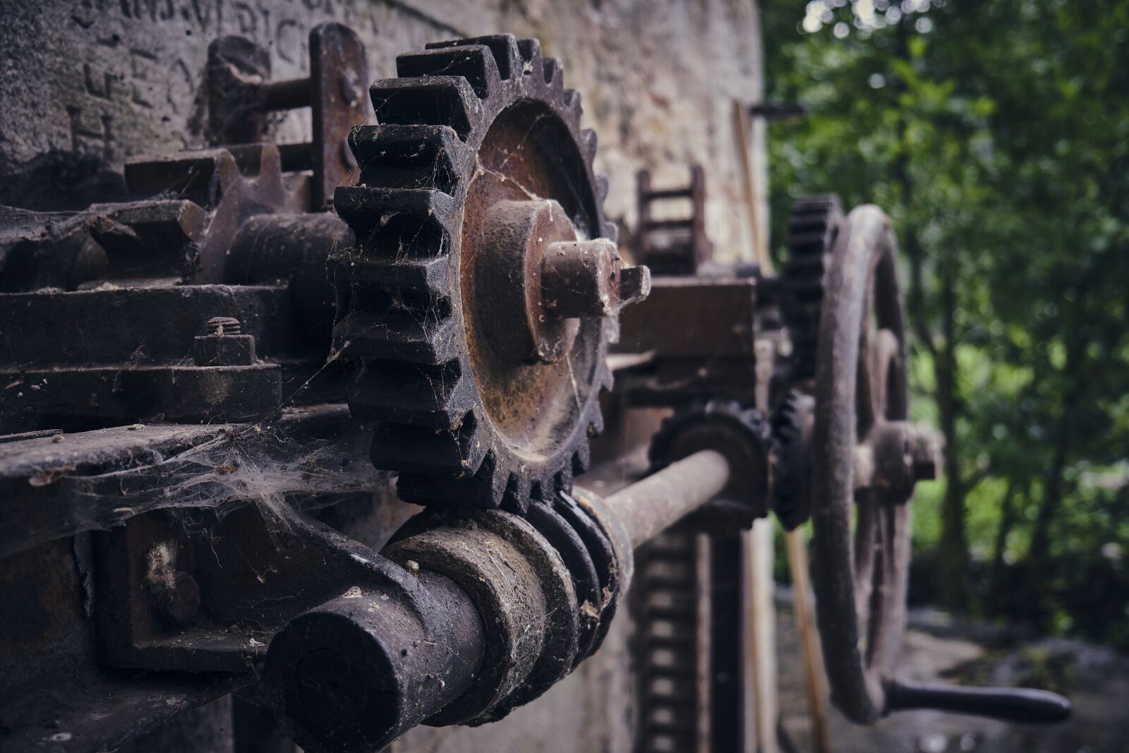 Fujifilm XF 18-55mm F2.8-4 R LM OIS sample photo. Lock, gear, mill photography