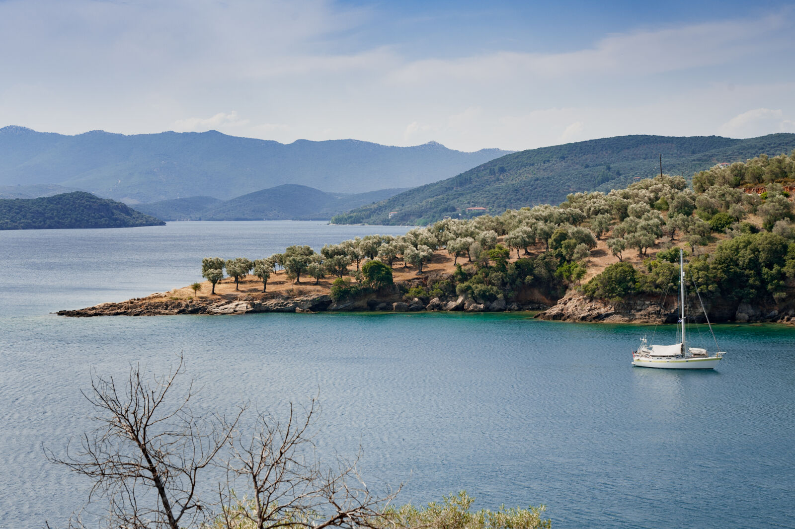 Nikon D700 sample photo. Bay, boat, daylight, greece photography