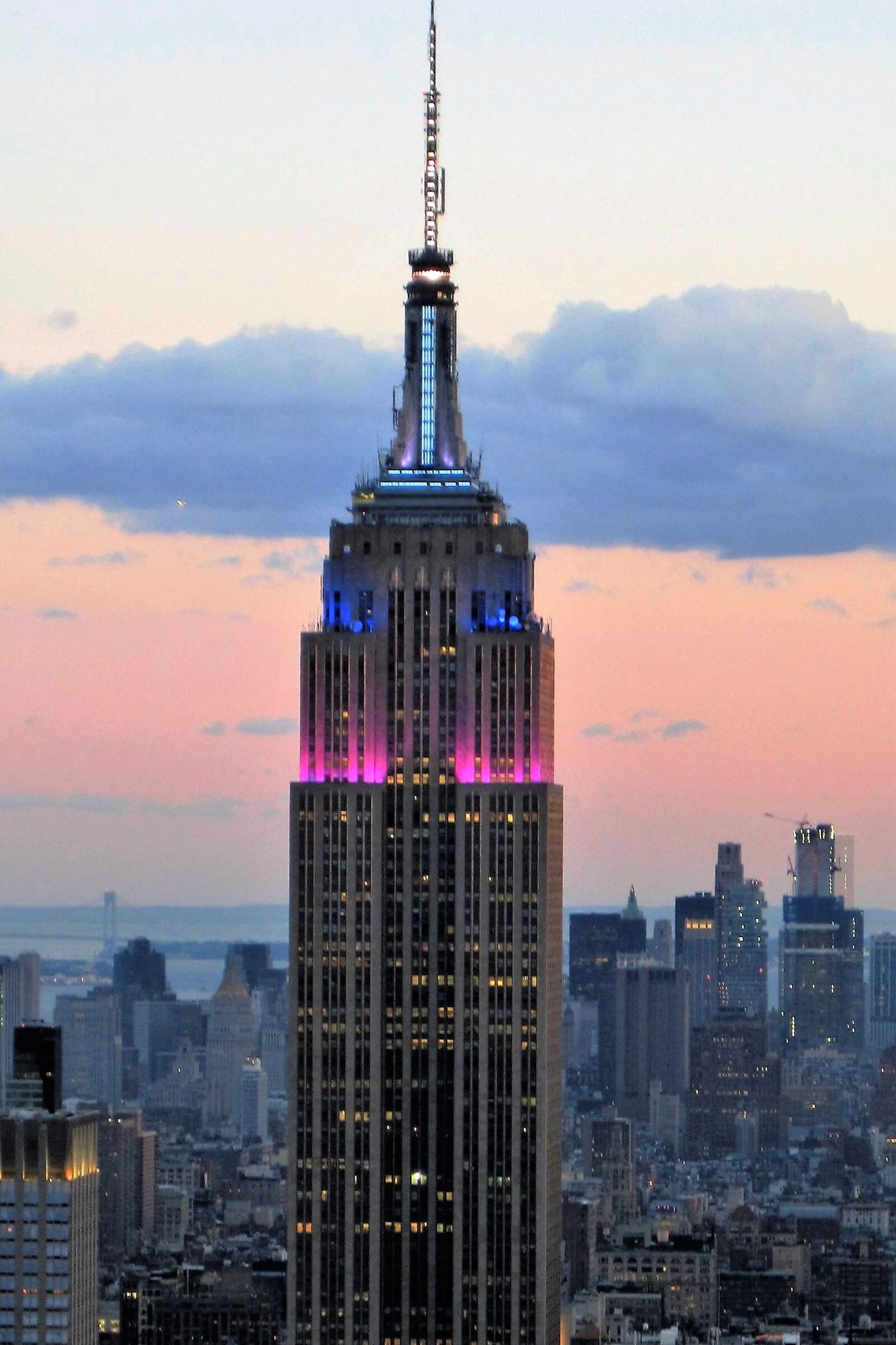 Canon PowerShot SD1200 IS (Digital IXUS 95 IS / IXY Digital 110 IS) sample photo. Empire state building, at photography