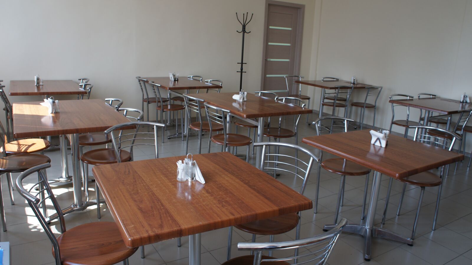 Sony Alpha NEX-5 sample photo. Canteen, chairs, restaurant photography