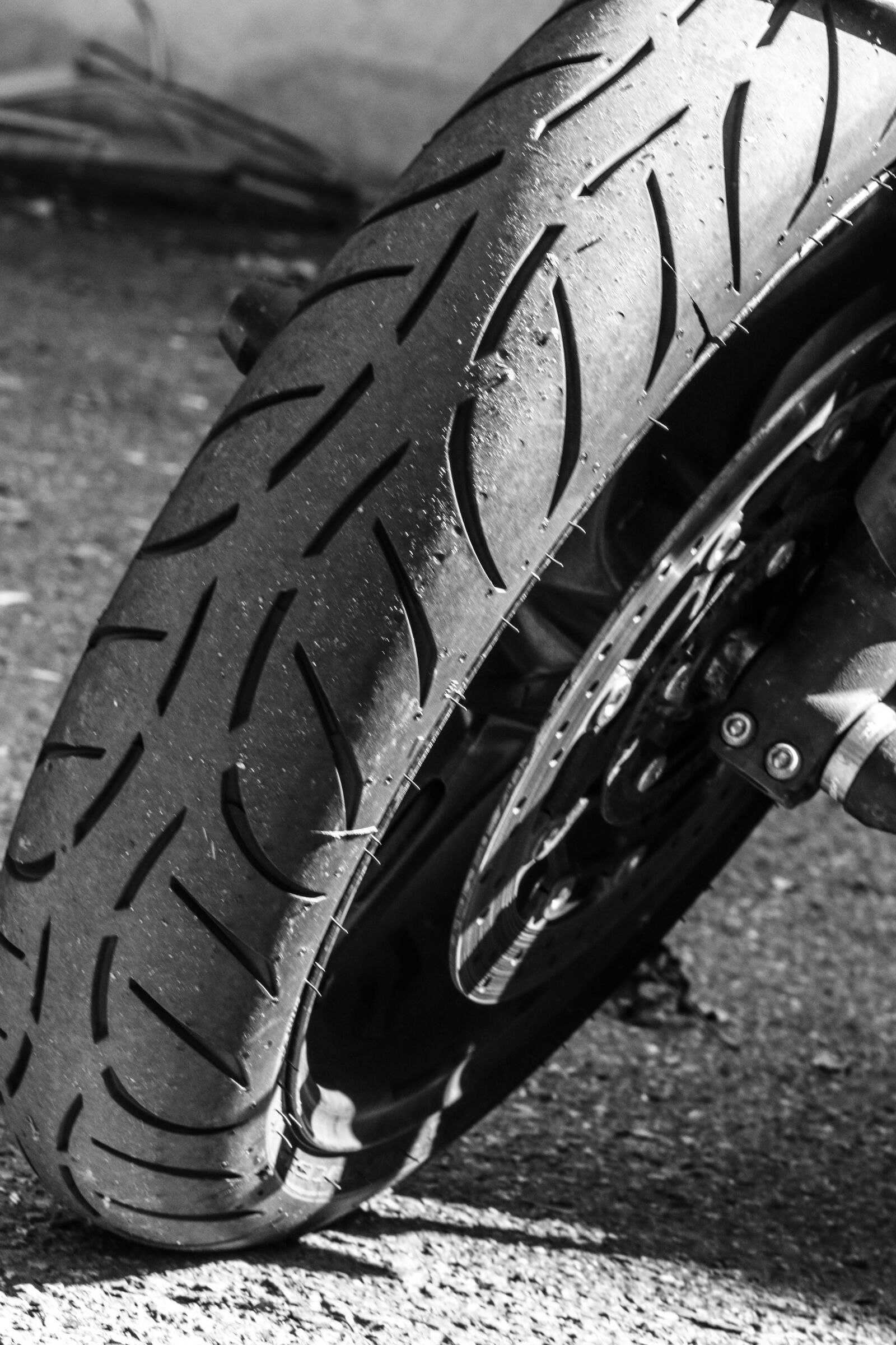 Canon EOS 7D Mark II sample photo. Wheel, motorcycle, motorbike photography