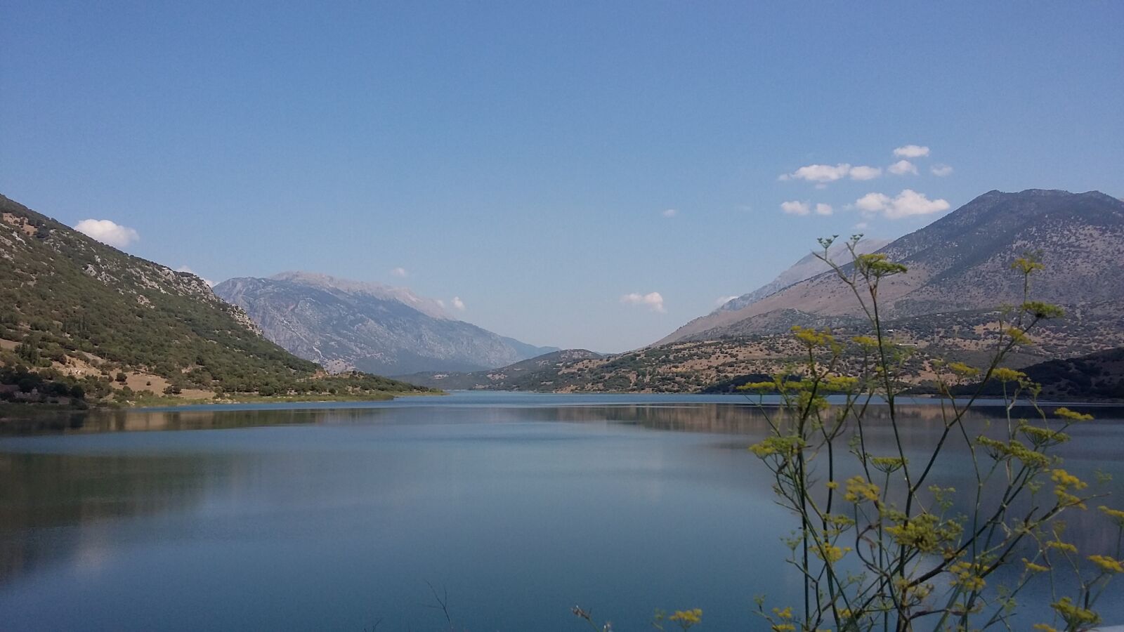 Samsung Galaxy A3 sample photo. Greece, mornos, lake photography