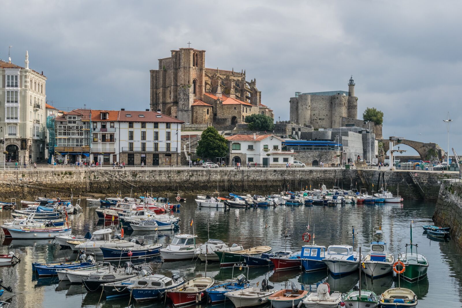 Nikon D3300 sample photo. Castro urdiales, cantabria, spain photography