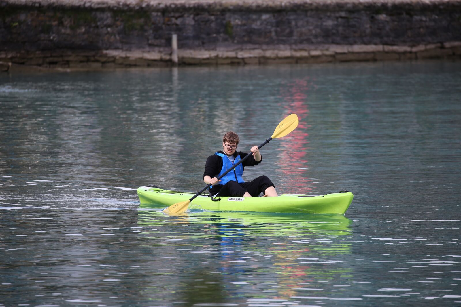 Canon EOS 6D + Canon EF 100-400mm F4.5-5.6L IS II USM sample photo. Kayak, lake, paddle photography