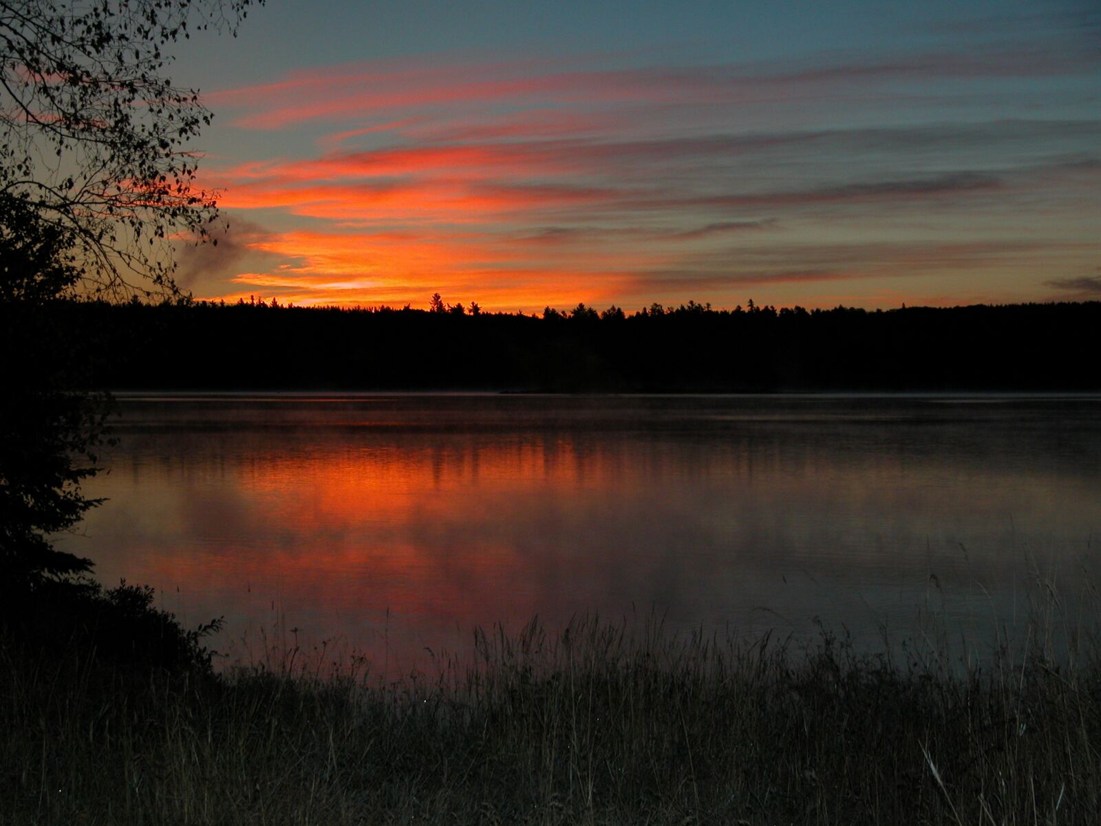 Nikon E5700 sample photo. Lake, dawn, nature photography