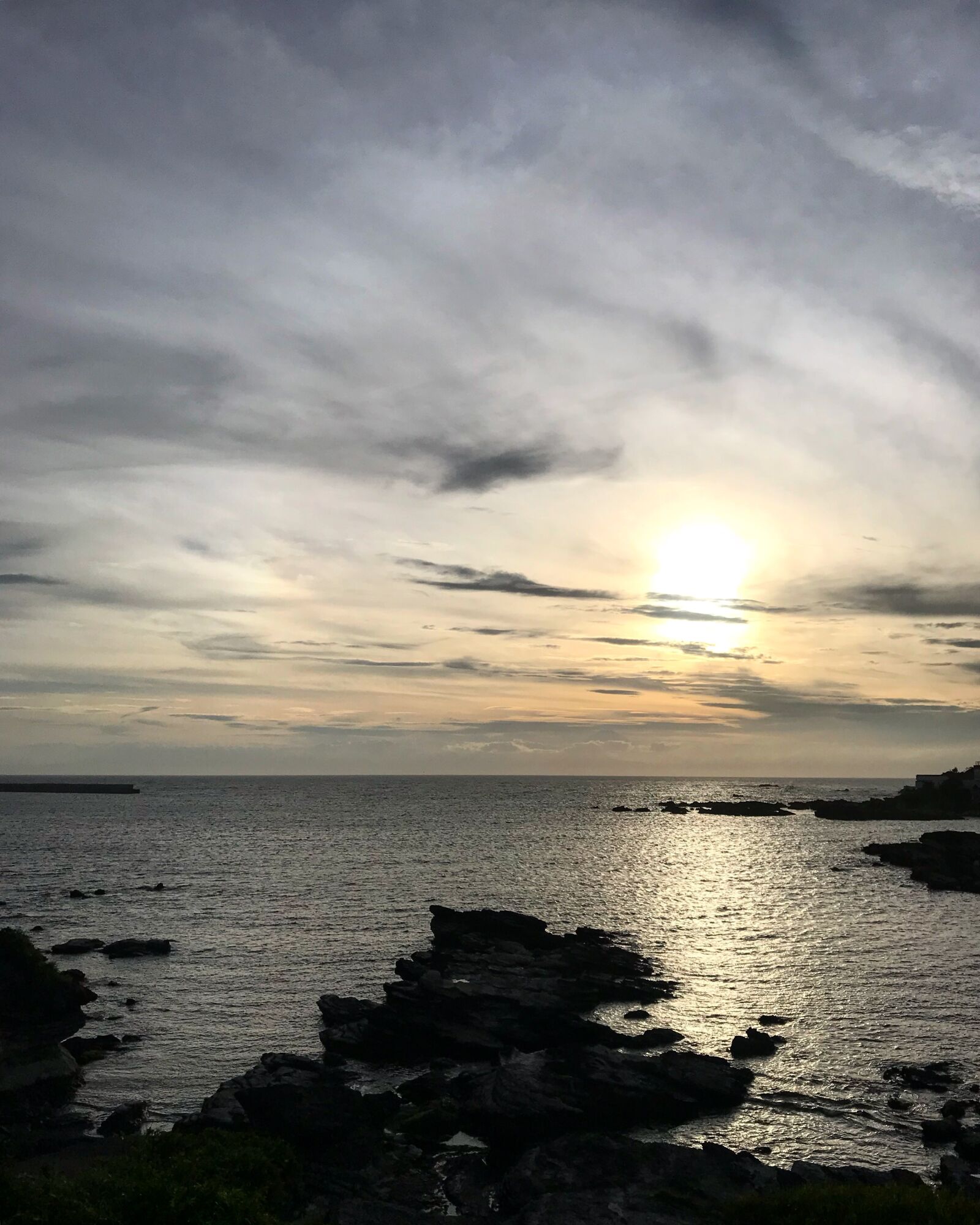iPhone 7 Plus back dual camera 3.99mm f/1.8 sample photo. Sea, sunset, sun photography