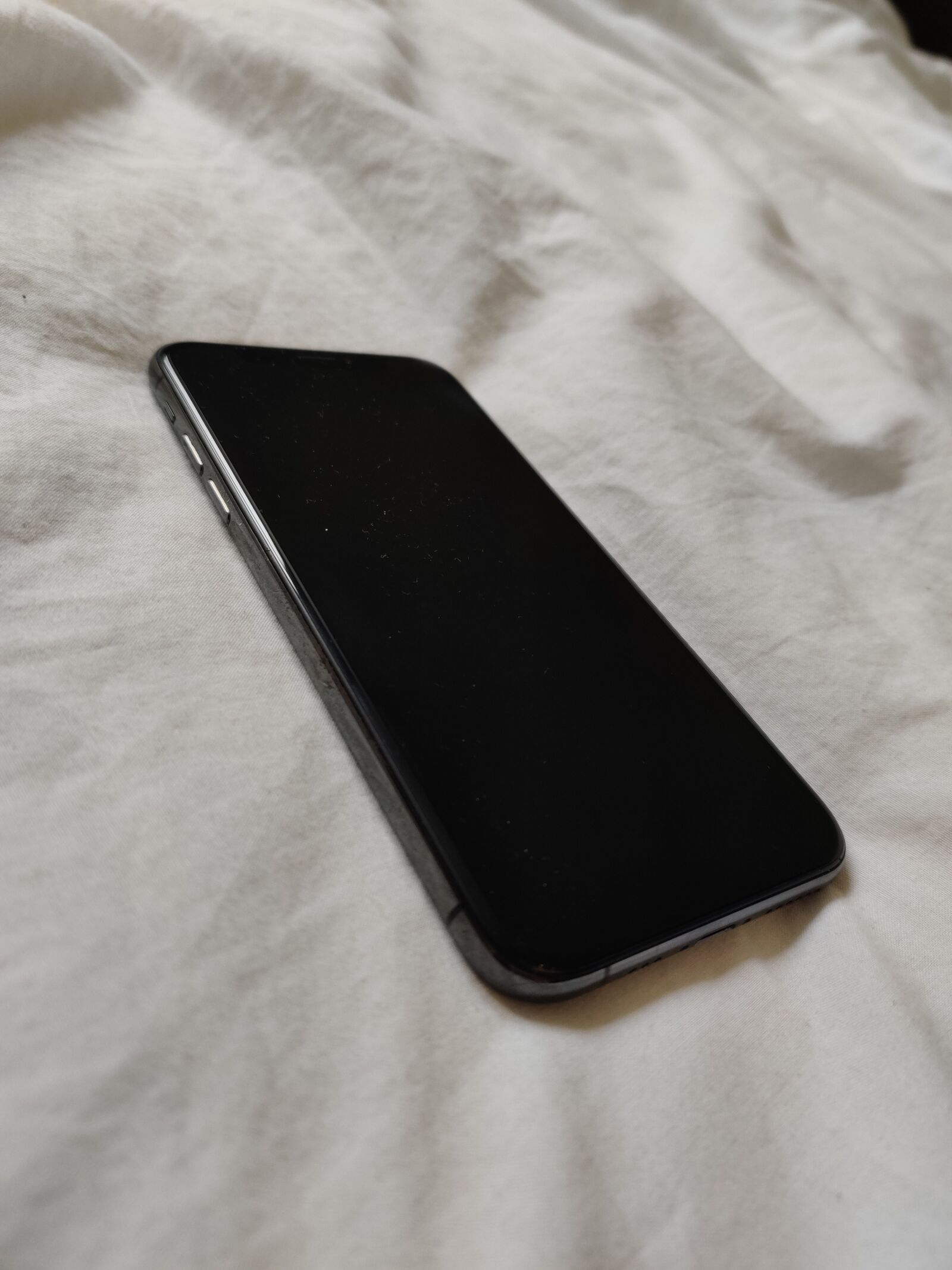 OnePlus HD1913 sample photo. Iphone, white, phone photography