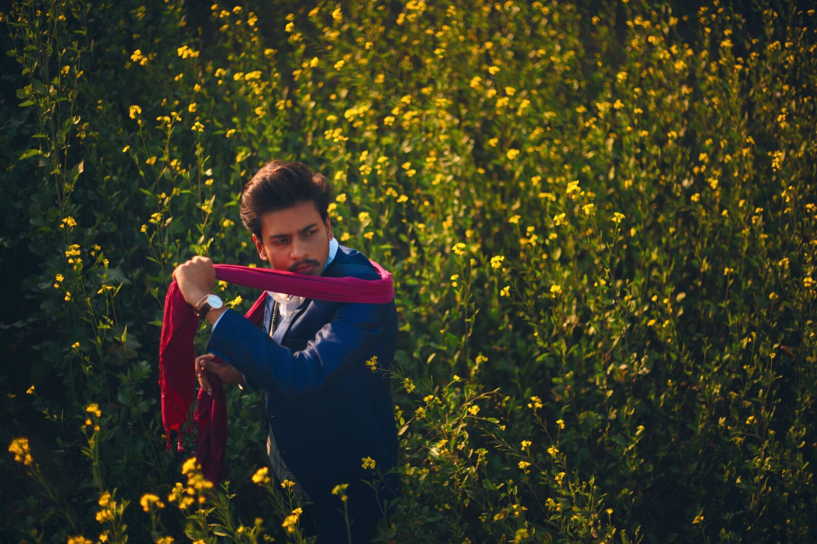 Canon EOS 5D Mark II sample photo. Yellow, lights, outdoor photography