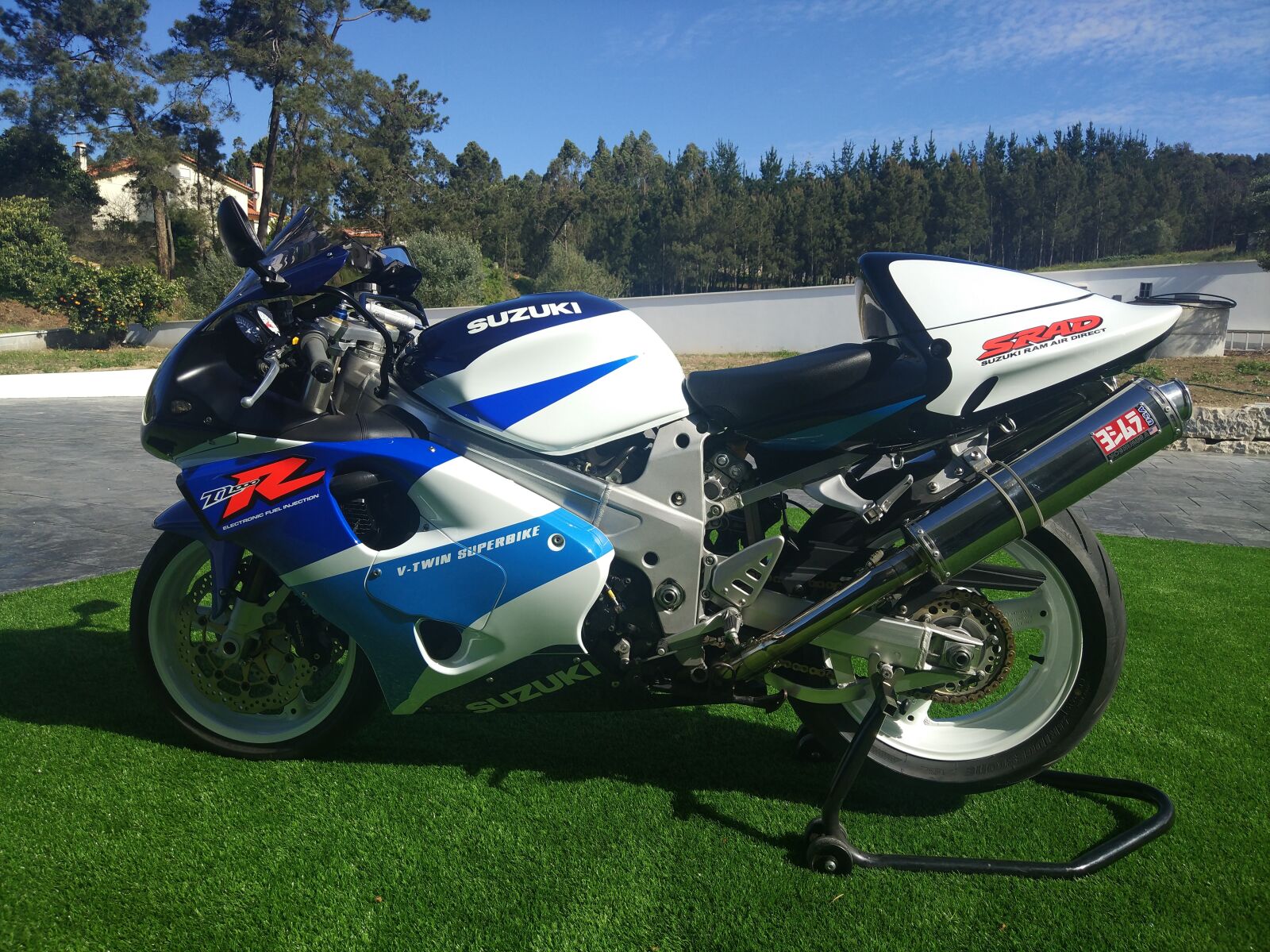 Xiaomi Mi Note2 sample photo. Suzuki, tl1000r, oldschool photography