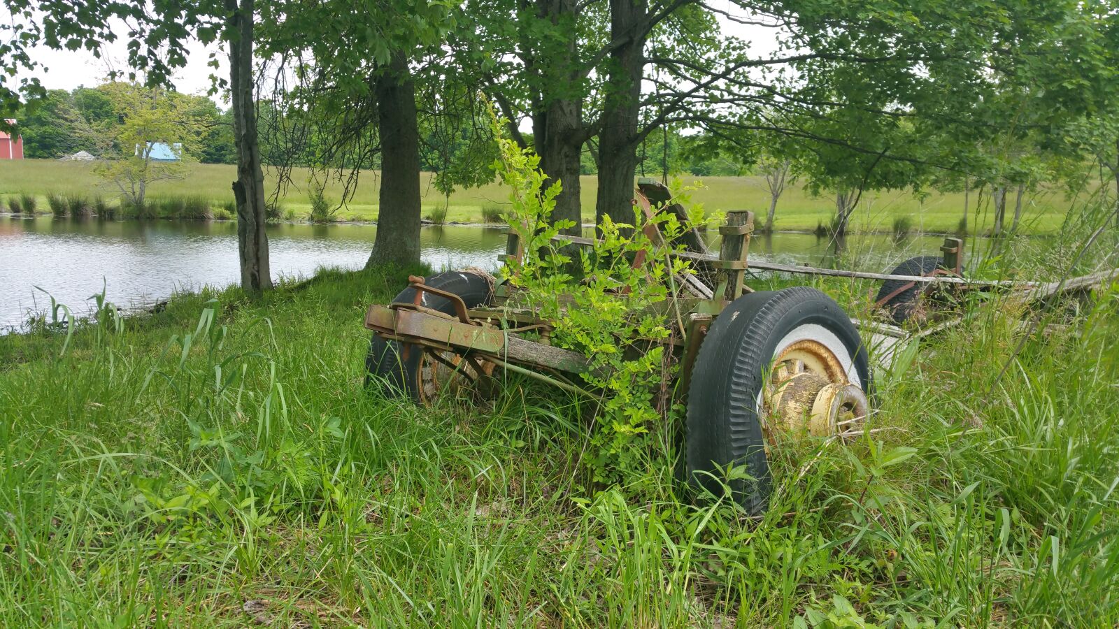 Samsung Galaxy Note4 sample photo. Decay, farm, old, water photography