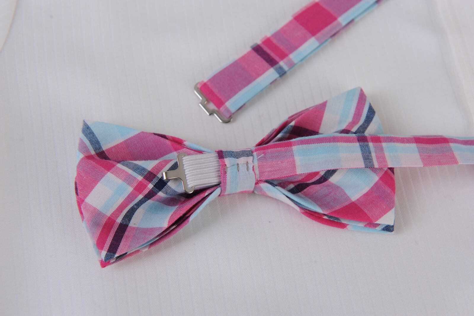 Nikon D700 sample photo. Necktie, botha, shirt photography