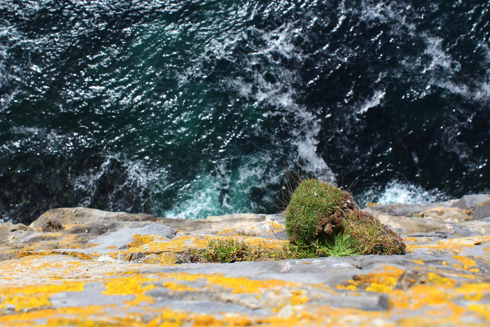 Canon EOS 600D (Rebel EOS T3i / EOS Kiss X5) sample photo. Water, sea, cliffs photography