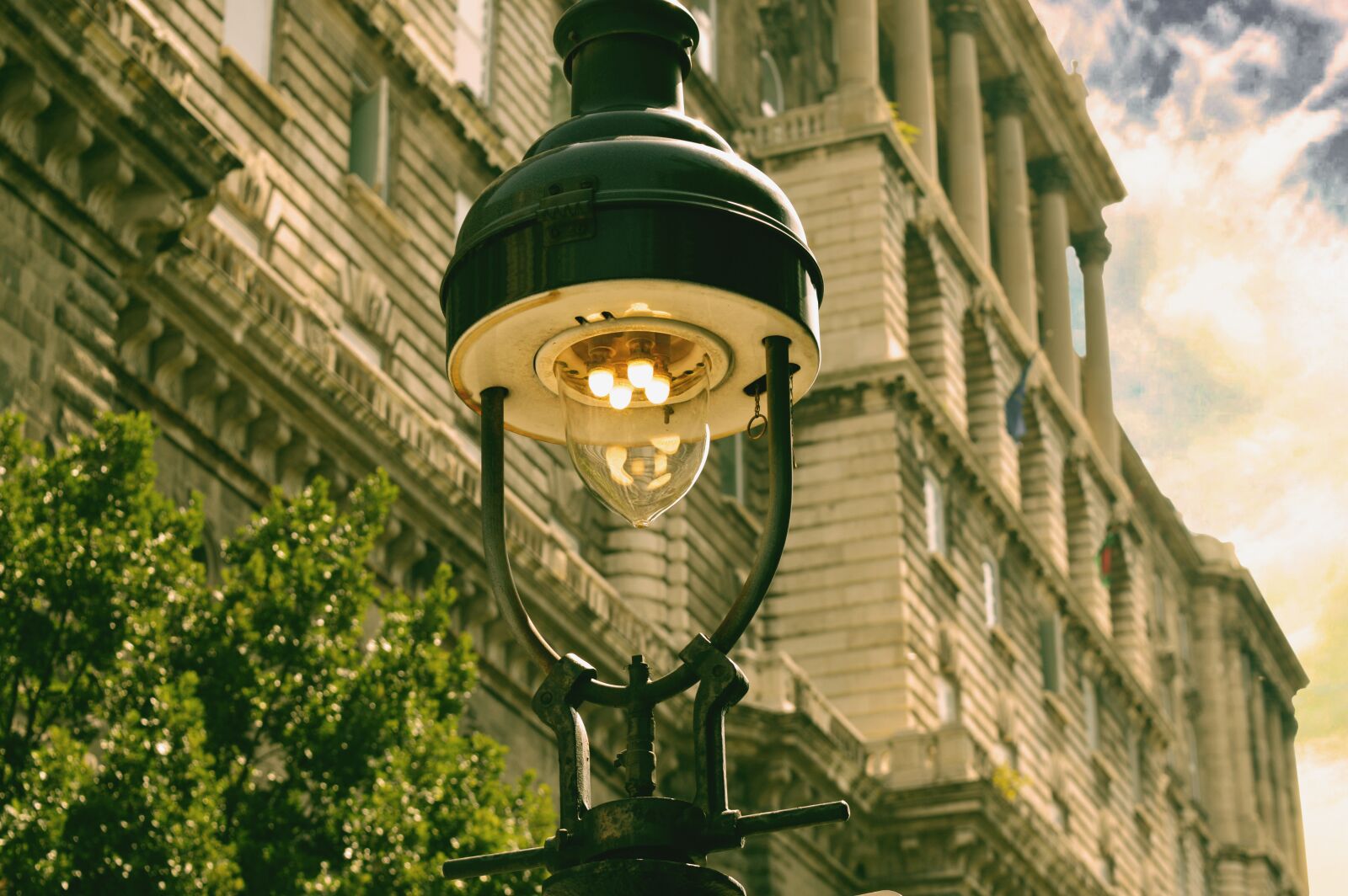 Nikon D3200 sample photo. Streetlamp, streetlight, lamp photography