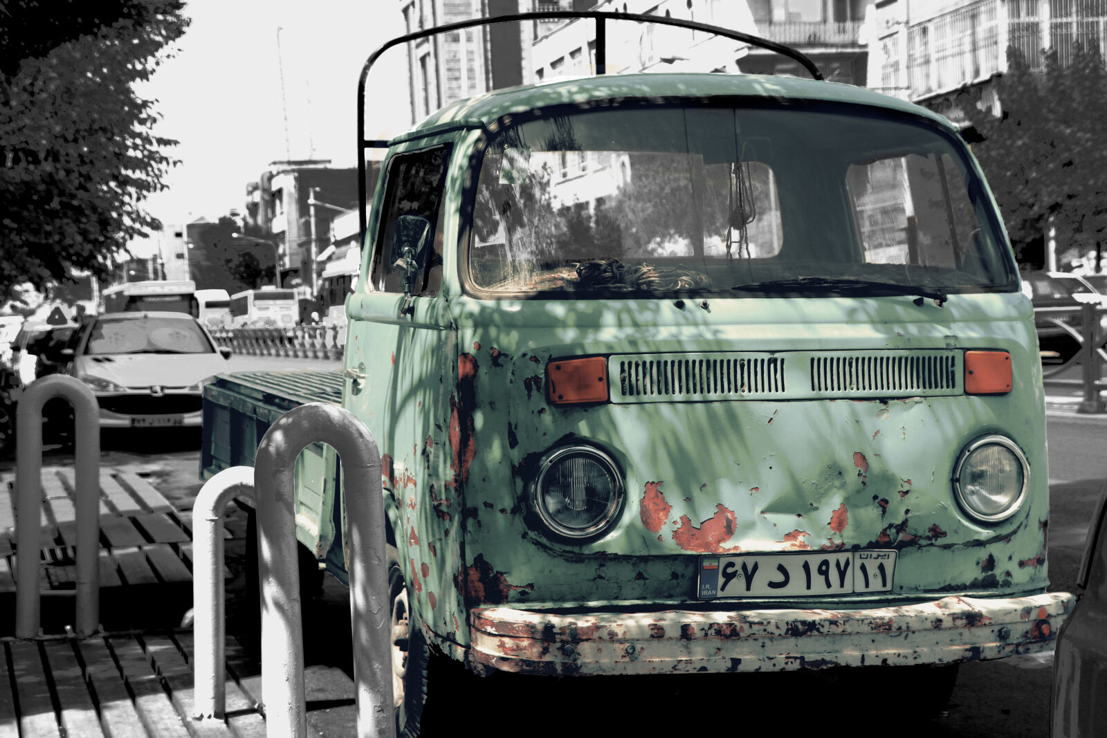Canon EOS 80D sample photo. Old, car, tehran, street photography