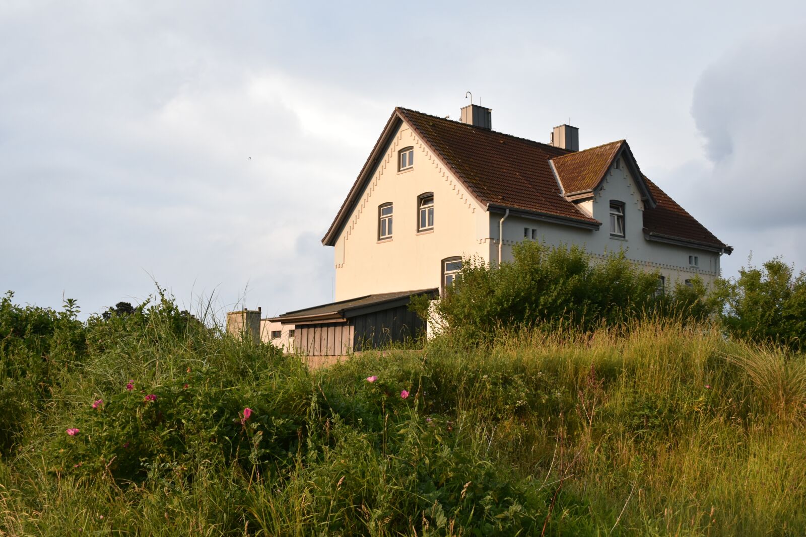 Nikon D5500 sample photo. Holiday house, coast, nature photography